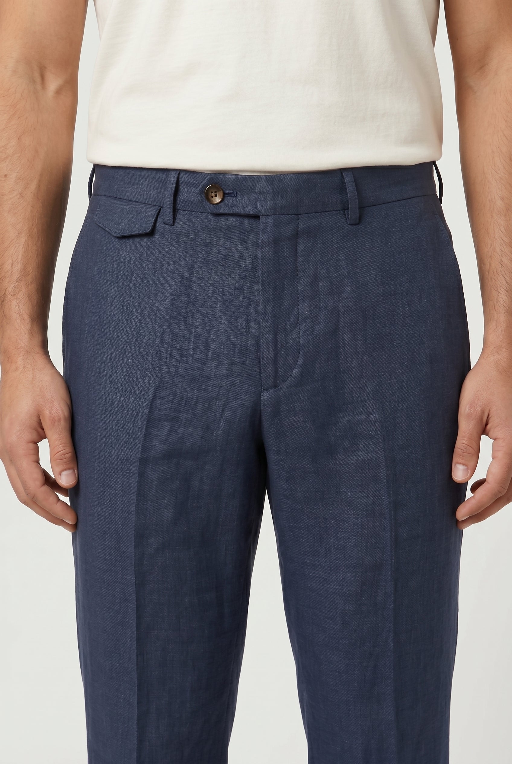 BRUNELLO CUCINELLI MEN'S BLUE LINEN TAILORED TROUSERS