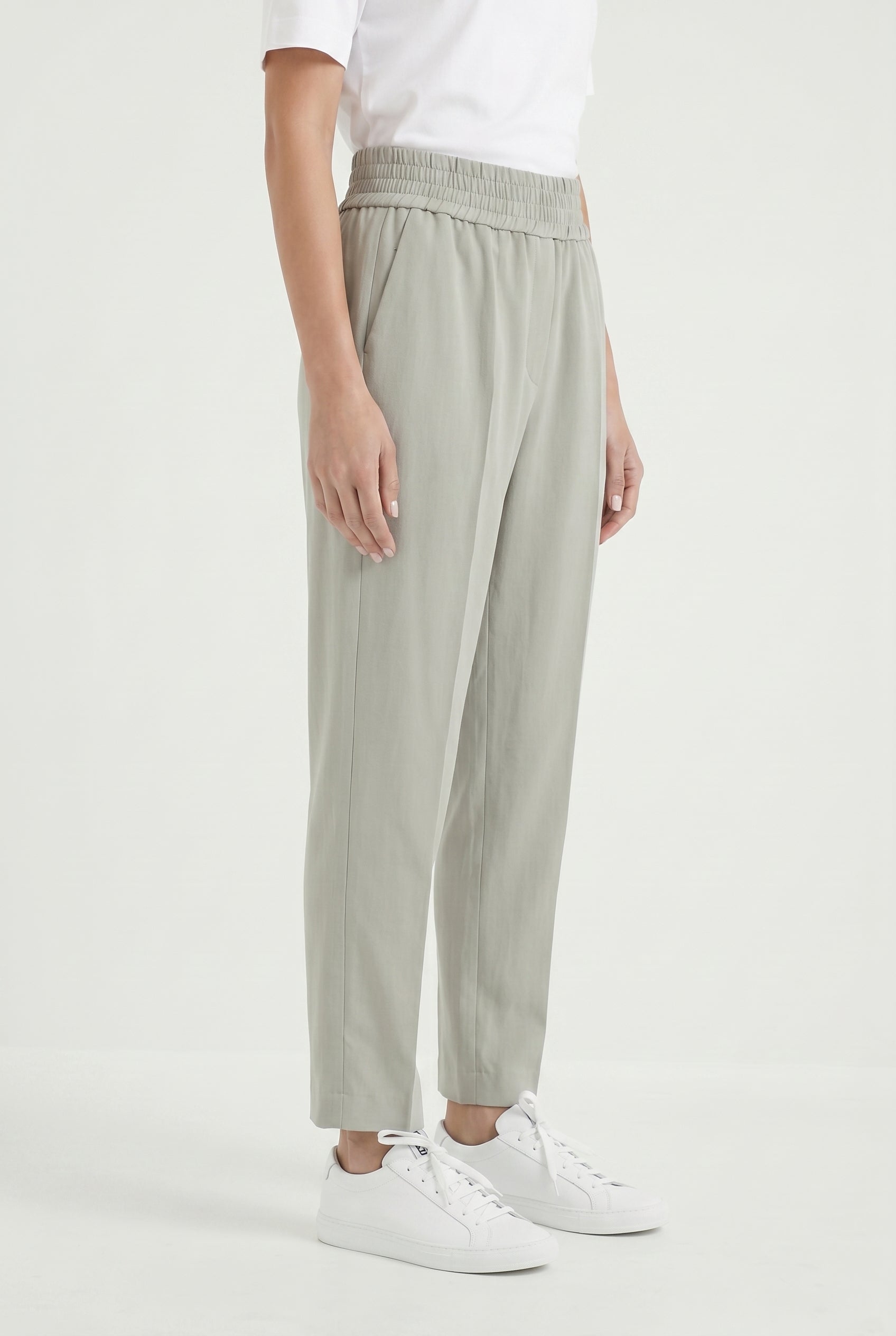 BRUNELLO CUCINELLI WOMEN'S LIGHT GREY RELAXED LINEN TROUSERS