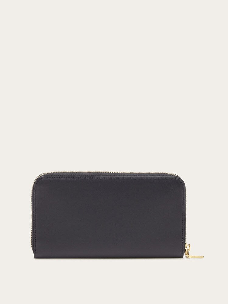 FERRAGAMO WOMEN'S BLACK CALF LEATHER WALLET