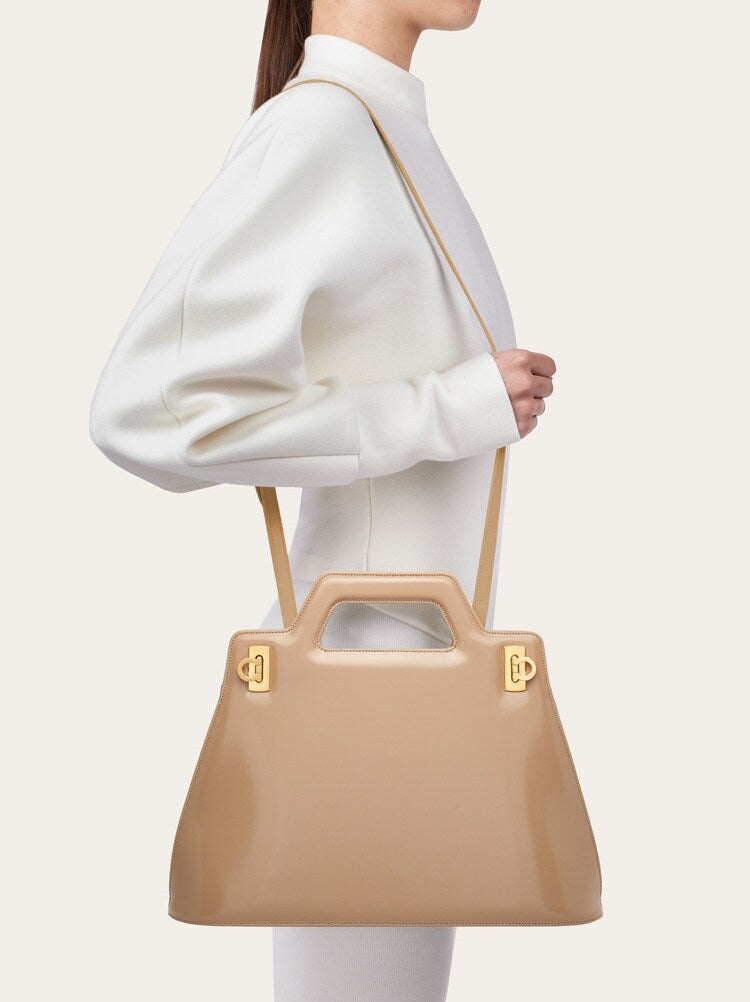 FERRAGAMO WOMEN'S BEIGE CALF LEATHER BAG