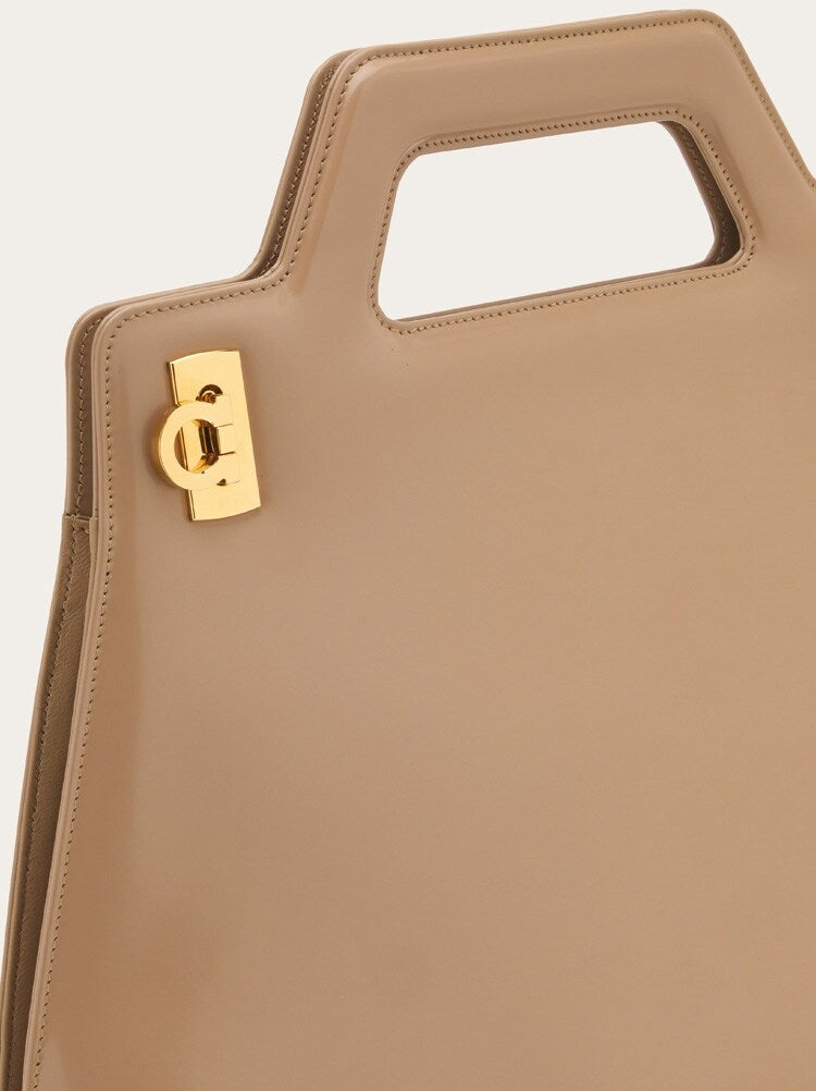 FERRAGAMO WOMEN'S BEIGE CALF LEATHER BAG