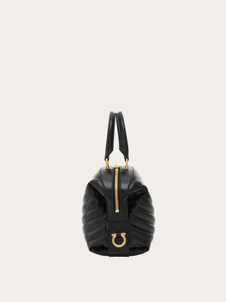 FERRAGAMO WOMEN'S BLACK CALF LEATHER BAG