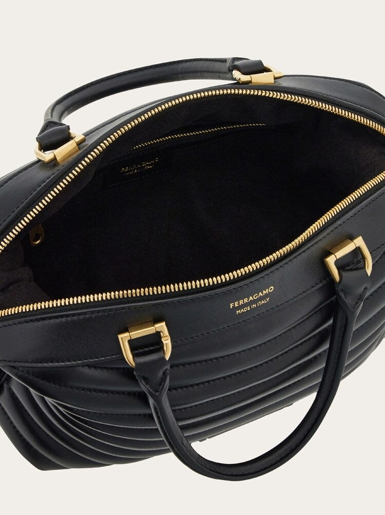 FERRAGAMO WOMEN'S BLACK CALF LEATHER BAG