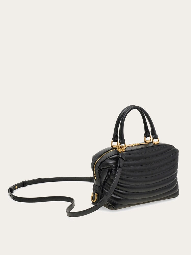 FERRAGAMO WOMEN'S BLACK CALF LEATHER BAG