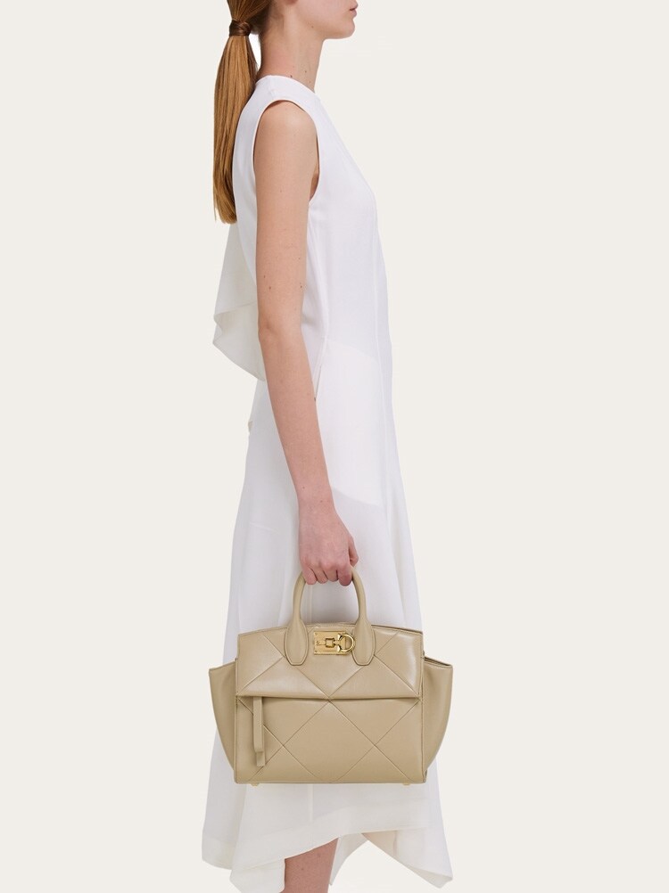 FERRAGAMO WOMEN'S BEIGE LAMB LEATHER BAG