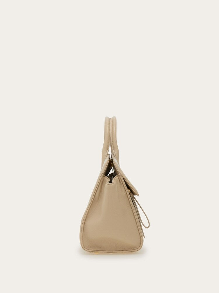 FERRAGAMO WOMEN'S BEIGE LAMB LEATHER BAG