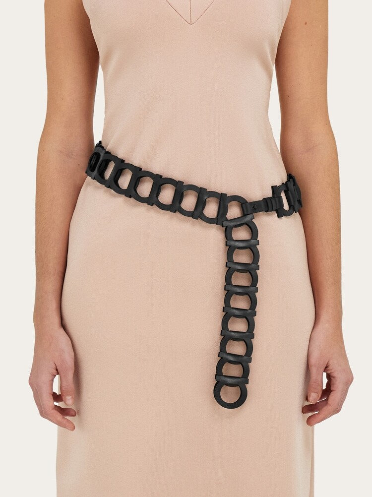 FERRAGAMO WOMEN'S BLACK CALF LEATHER BELT