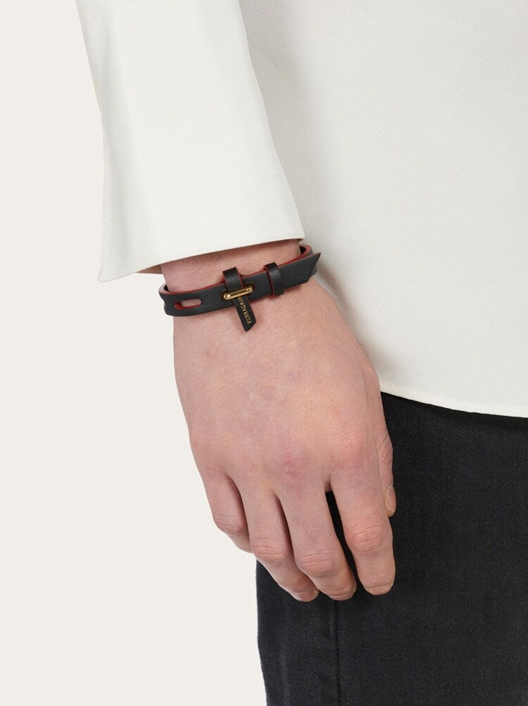 FERRAGAMO MEN'S BLACK LEATHER BRACELET JEWELRY