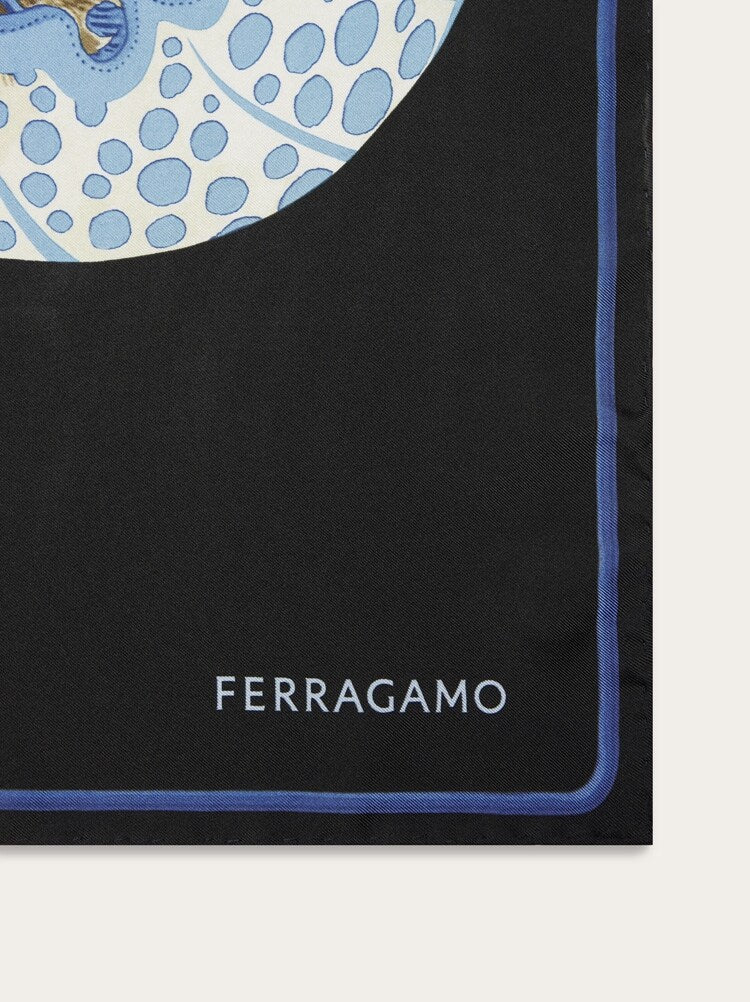 FERRAGAMO WOMEN'S SCARF NWT