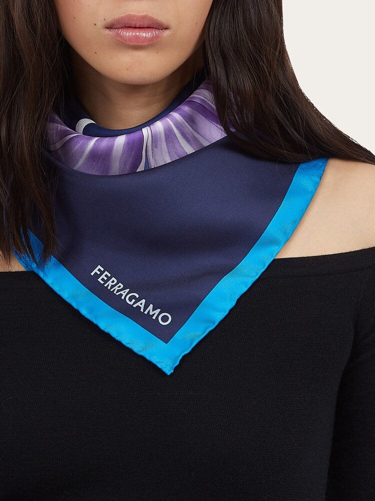 FERRAGAMO WOMEN'S SCARF NWT