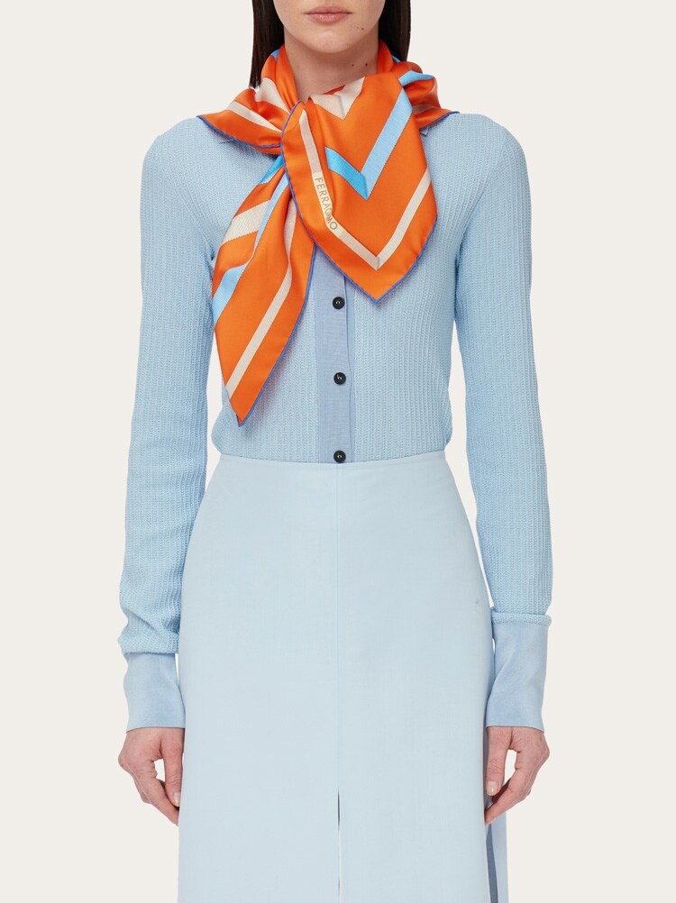 FERRAGAMO WOMEN'S SCARF NWT