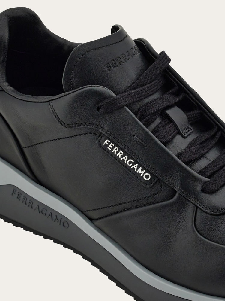 FERRAGAMO MEN'S BLACK LEATHER CASUAL SHOES