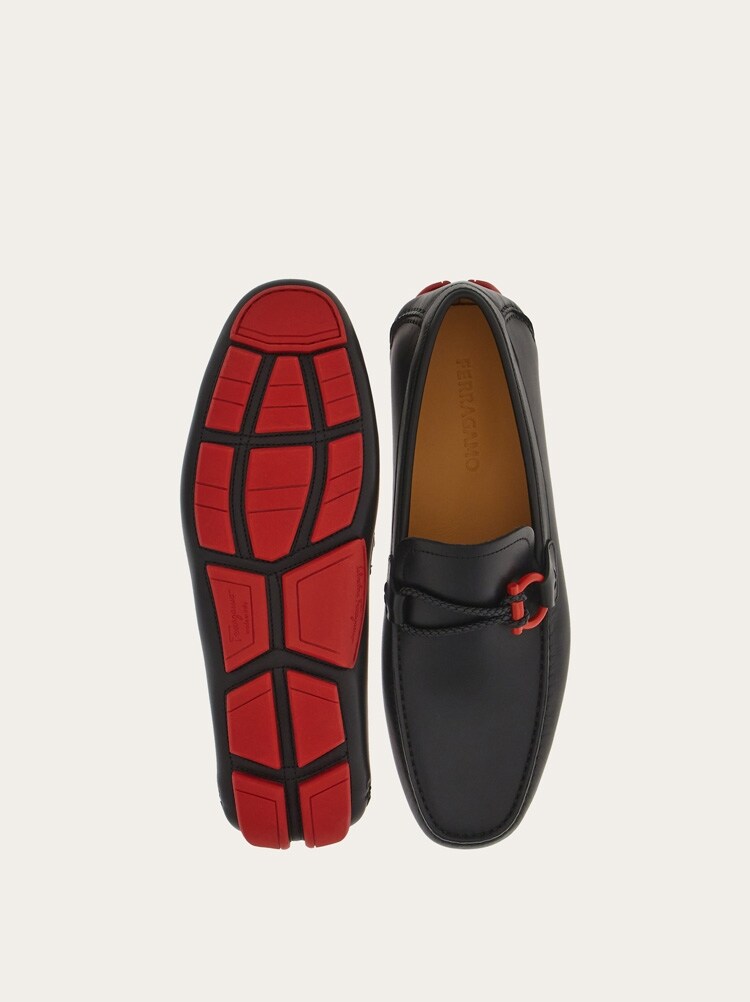 FERRAGAMO MEN'S BLACK CALF LEATHER LOAFERS