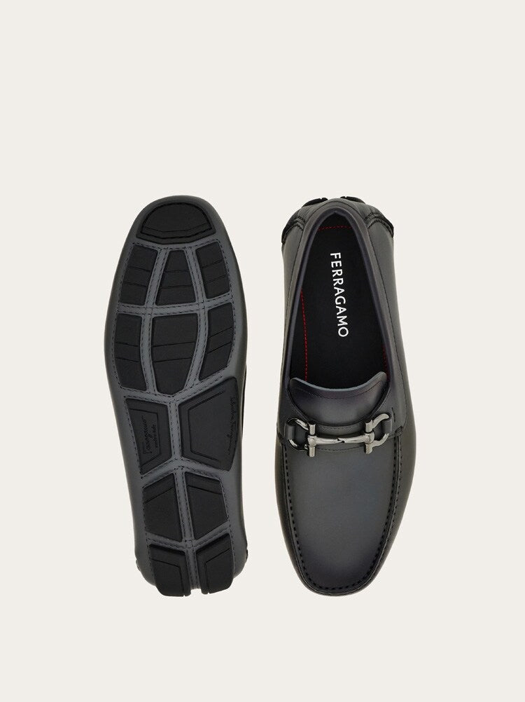 FERRAGAMO MEN'S GREY CALF LEATHER LOAFERS