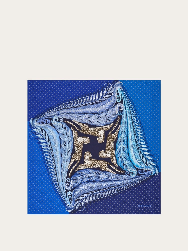 FERRAGAMO WOMEN'S SCARF NWT