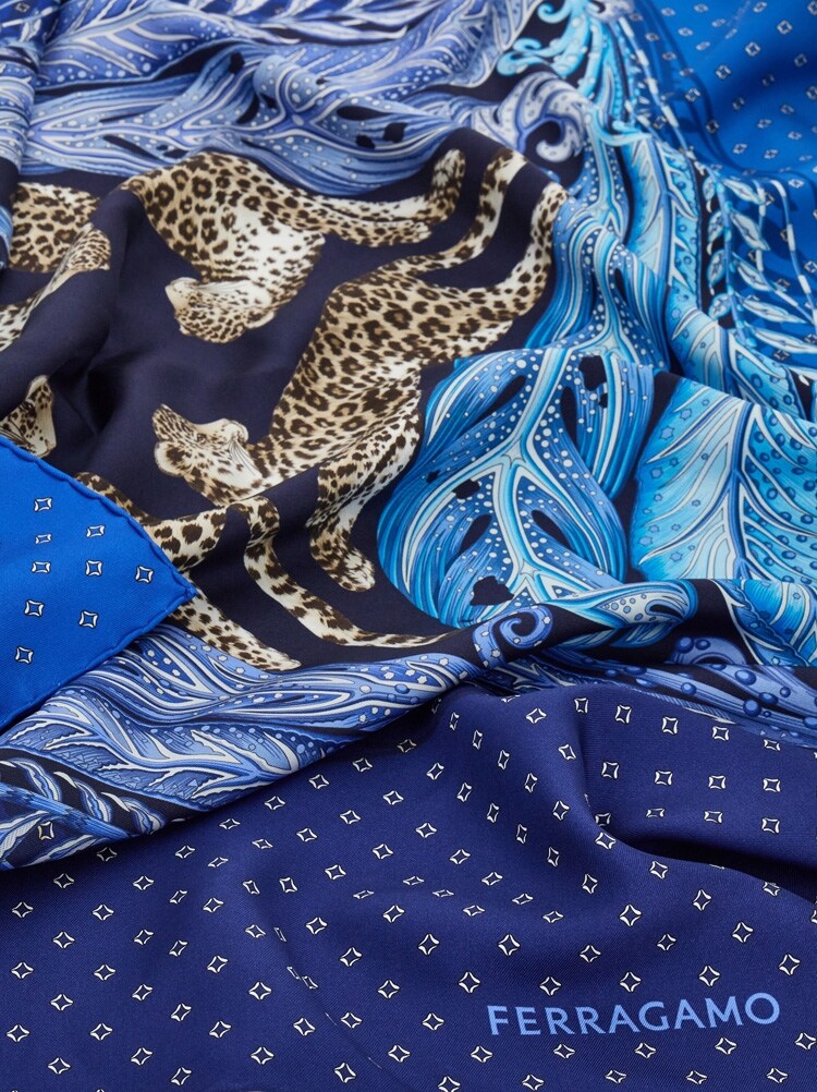 FERRAGAMO WOMEN'S SCARF NWT
