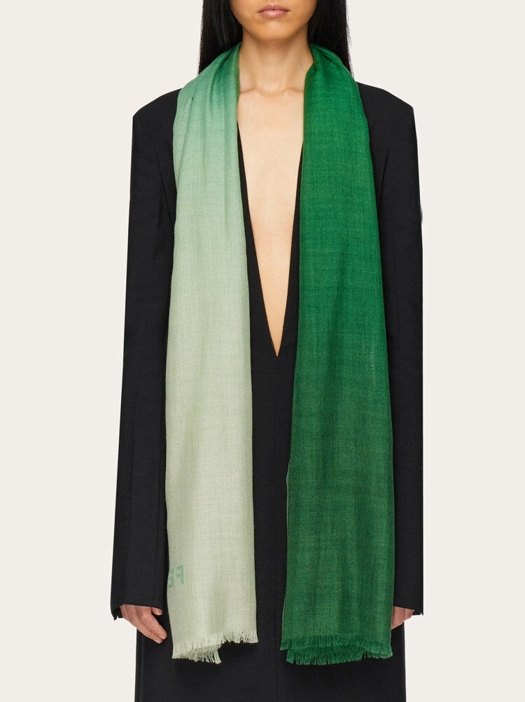 FERRAGAMO WOMEN'S SCARF NWT