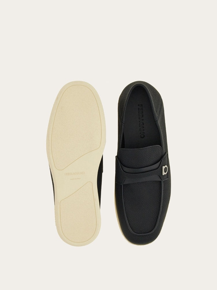 FERRAGAMO MEN'S BLACK LEATHER SLIP ON SHOES