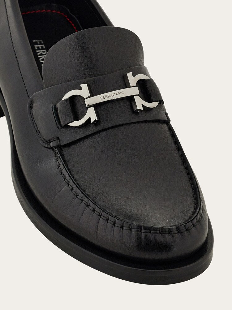 FERRAGAMO MEN'S BLACK LEATHER LOAFER SHOES
