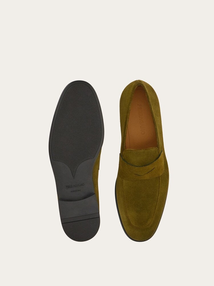 FERRAGAMO MEN'S OLIVE SUEDE LOAFER SHOES