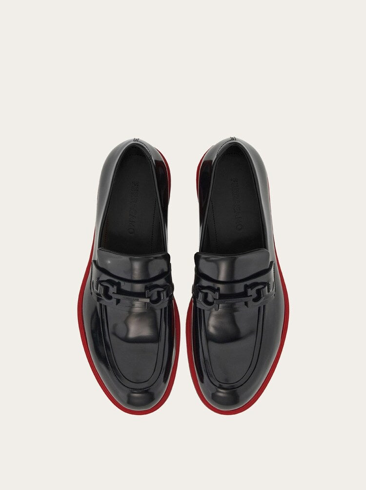 FERRAGAMO MEN'S BLACK CALF LEATHER LOAFERS