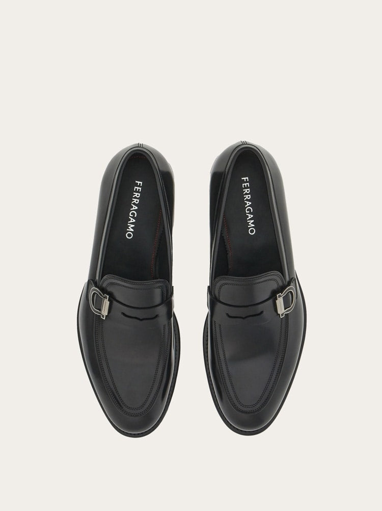 FERRAGAMO MEN'S BLACK CALF LEATHER LOAFERS