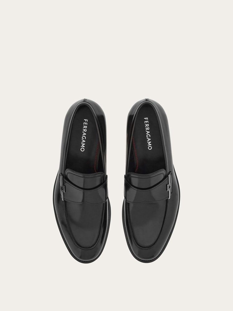FERRAGAMO MEN'S BLACK CALF LEATHER LOAFERS