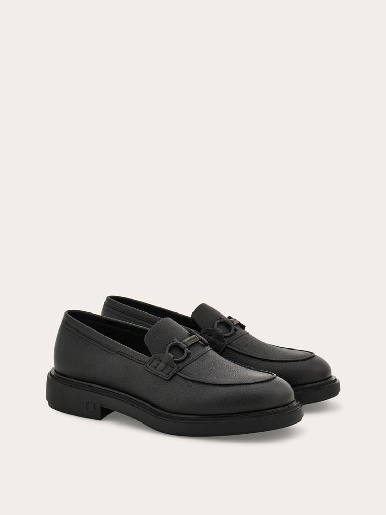 FERRAGAMO MEN'S BLACK CALF LEATHER LOAFERS