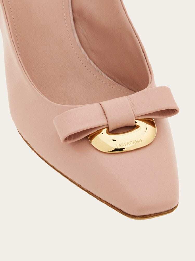 FERRAGAMO WOMEN'S BLUSH LEATHER SLINGBACK SHOE