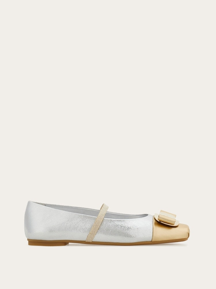 FERRAGAMO WOMEN'S SILVER LEATHER TWO TONE FLATS