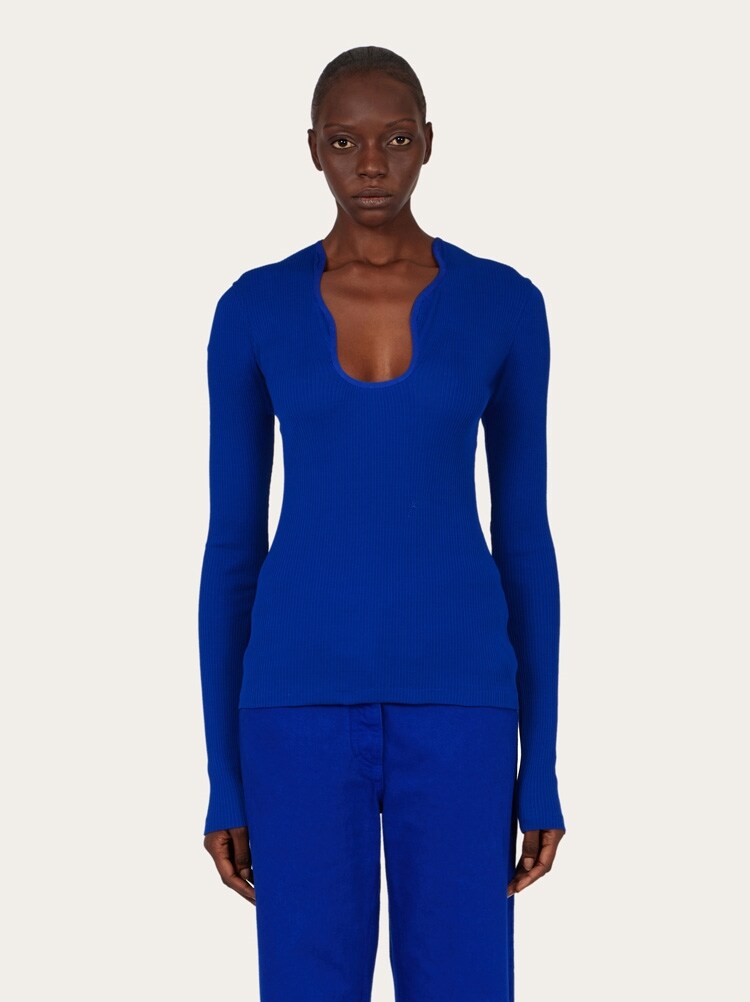 FERRAGAMO WOMEN'S BRIGHT BLUE RIBBED SWEATER
