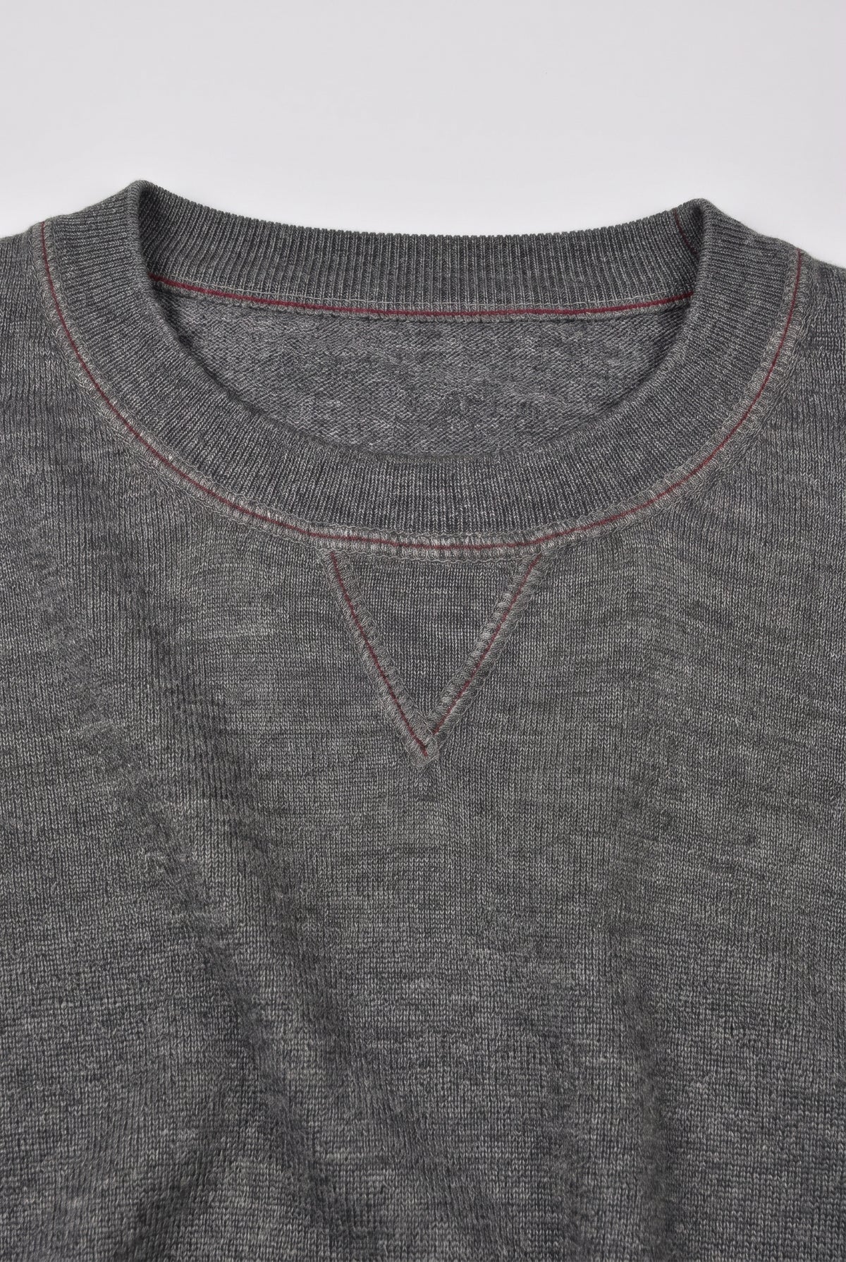 BRUNELLO CUCINELLI MEN'S GREY CASHMERE SILK CREWNECK SWEATER