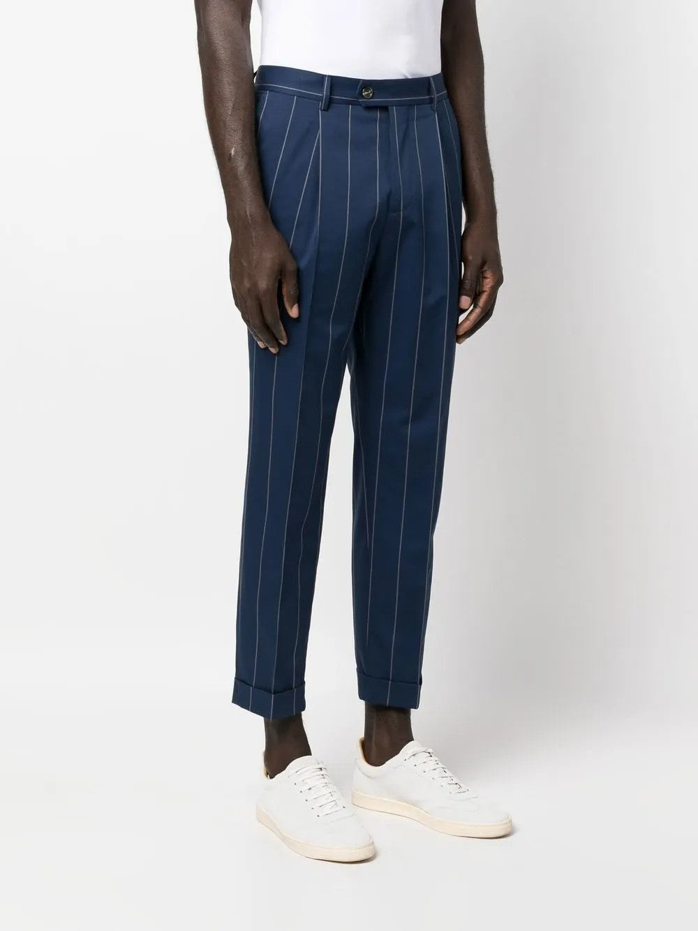 BRUNELLO CUCINELLI MEN'S BLUE PINSTRIPE TAILORED TROUSERS