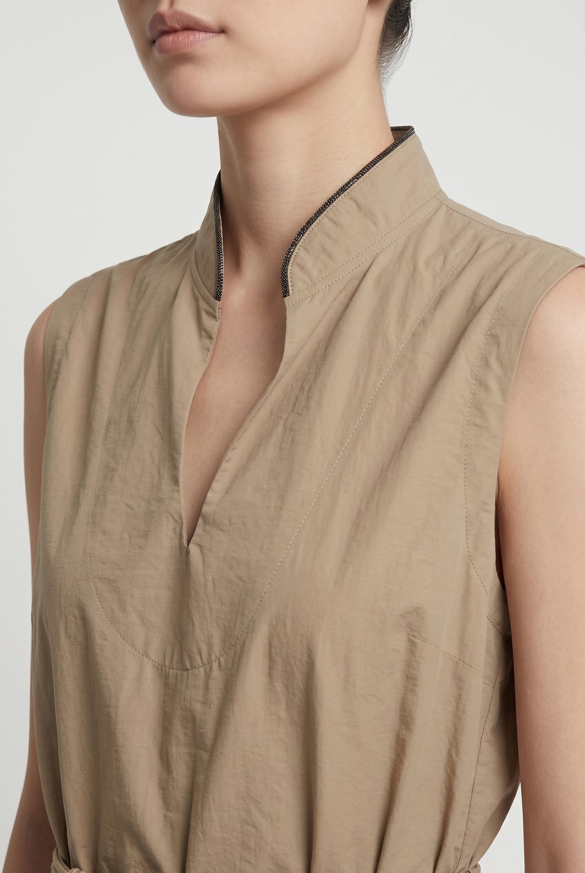 BRUNELLO CUCINELLI WOMEN'S BEIGE SLEEVELESS BELTED DRESS