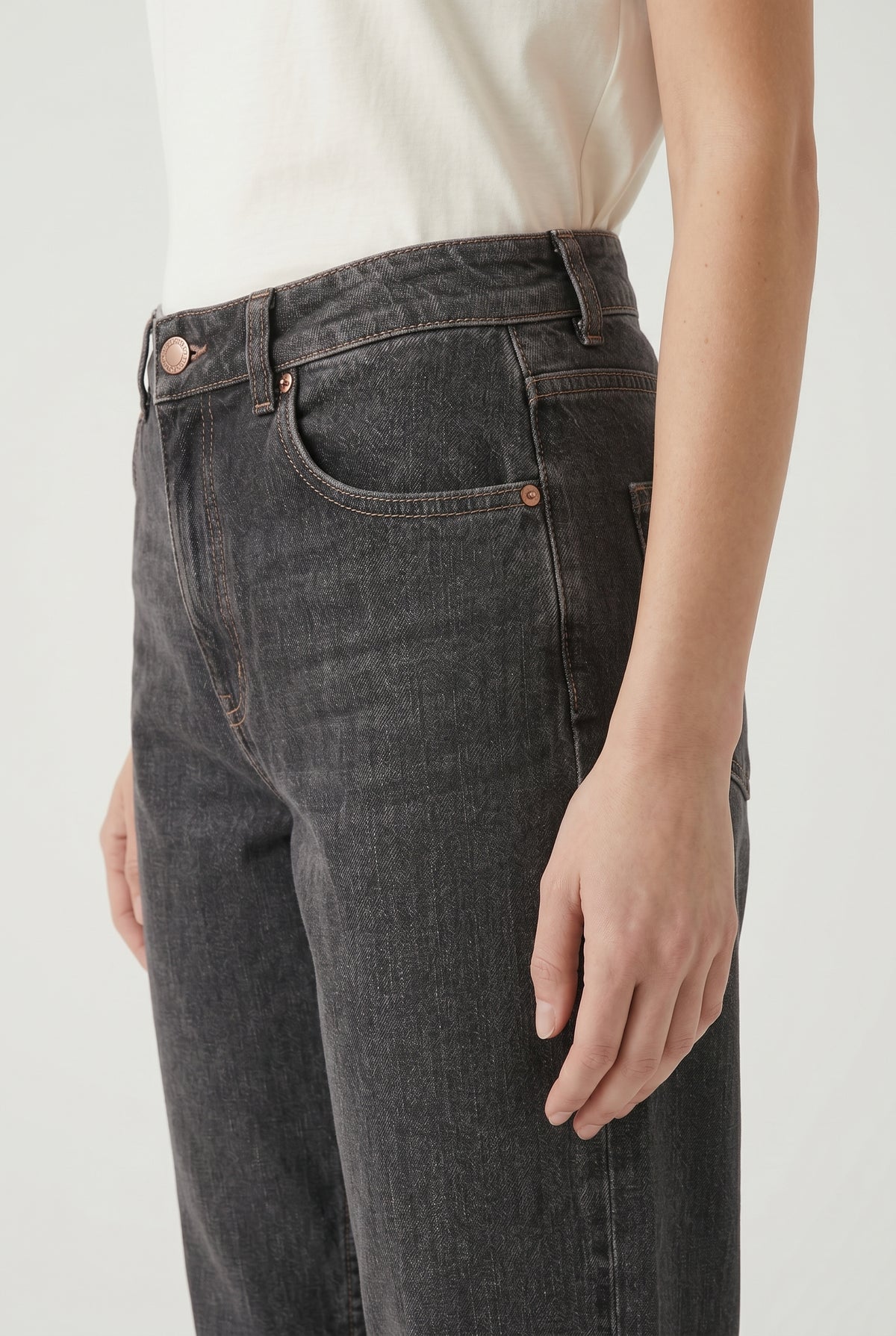 BRUNELLO CUCINELLI WOMEN'S DARK GREY TAPERED TROUSERS