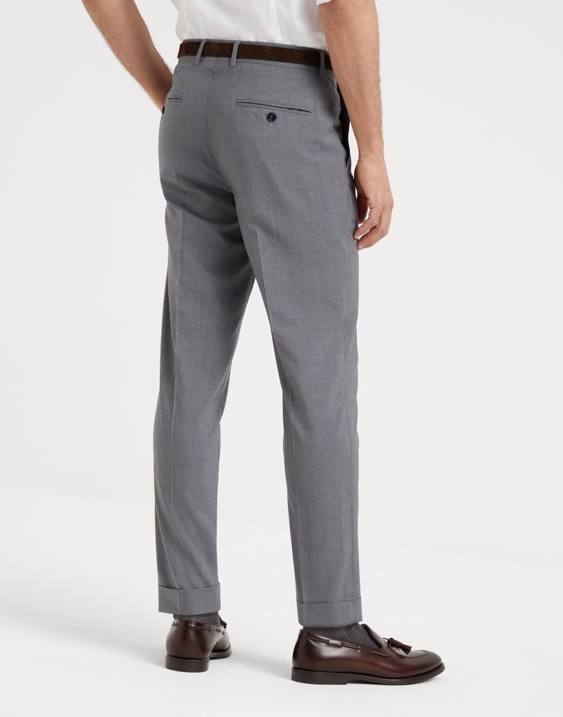 BRUNELLO CUCINELLI MEN'S LIGHT GREY WOOL TROUSERS