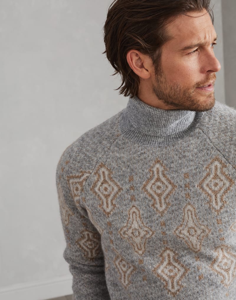 BRUNELLO CUCINELLI MEN'S LIGHT GREY WOOL TURTLENECK SWEATER