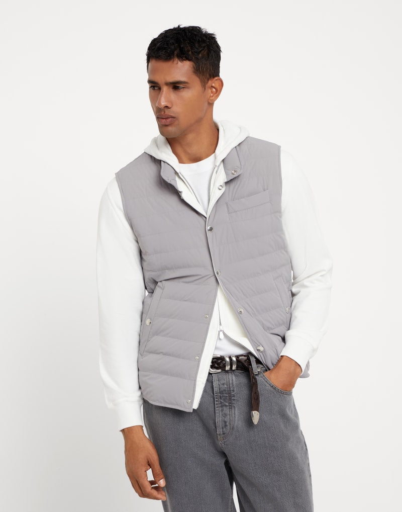 BRUNELLO CUCINELLI MEN'S LIGHT GREY QUILTED VEST