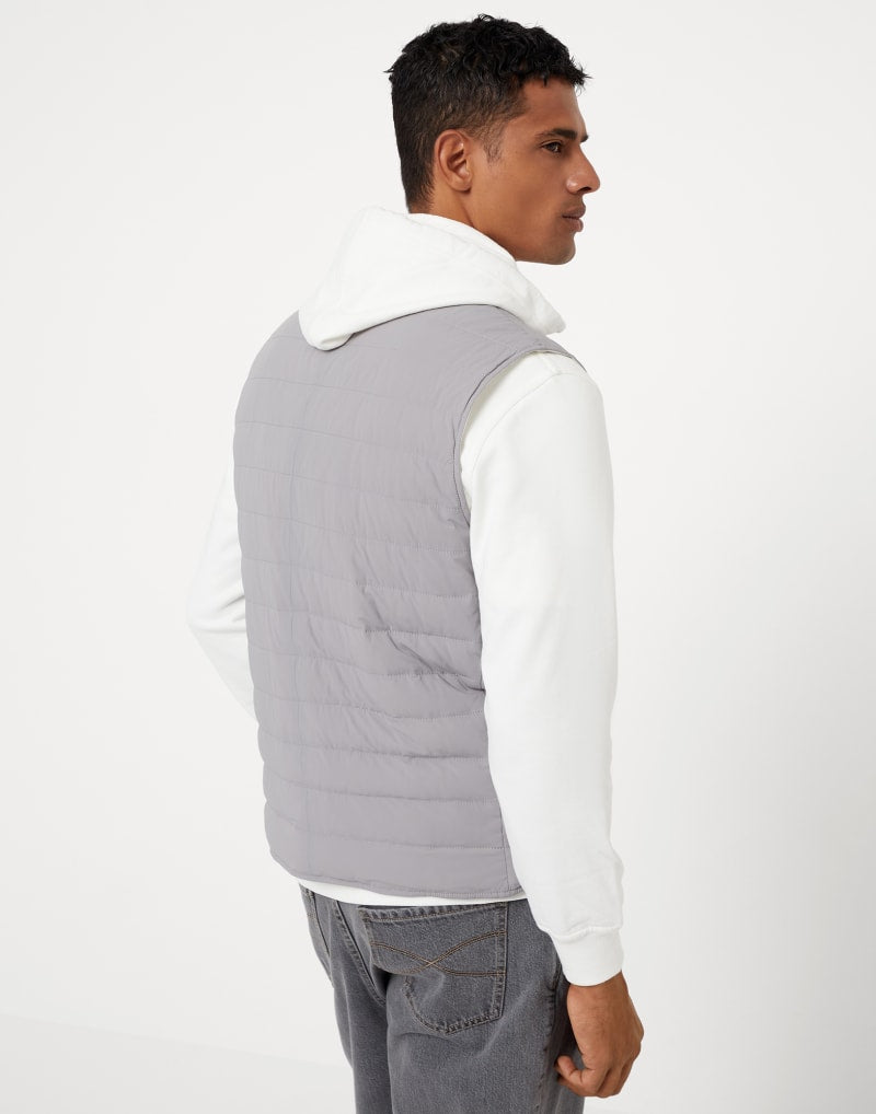 BRUNELLO CUCINELLI MEN'S LIGHT GREY QUILTED VEST