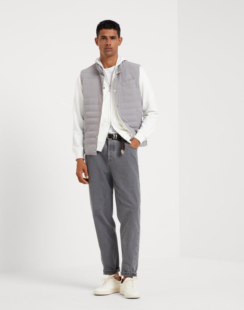 BRUNELLO CUCINELLI MEN'S LIGHT GREY QUILTED VEST