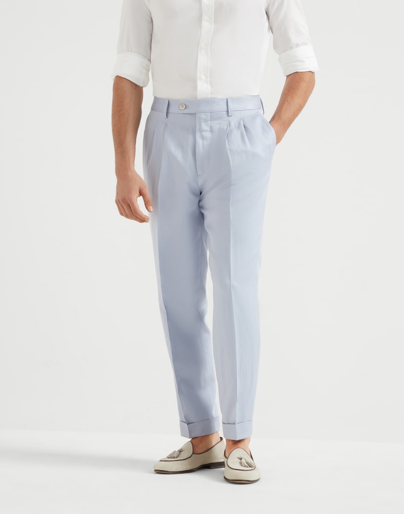 BRUNELLO CUCINELLI MEN'S LIGHT BLUE LINEN TAILORED TROUSERS