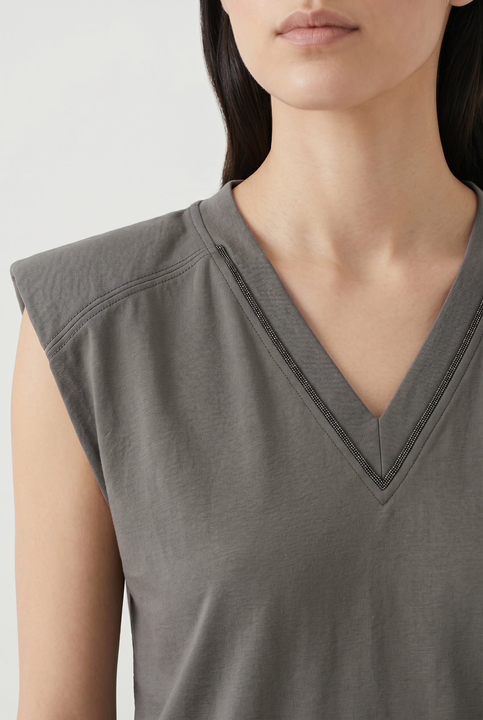 BRUNELLO CUCINELLI WOMEN'S DARK GREY SLEEVELESS SHIRT