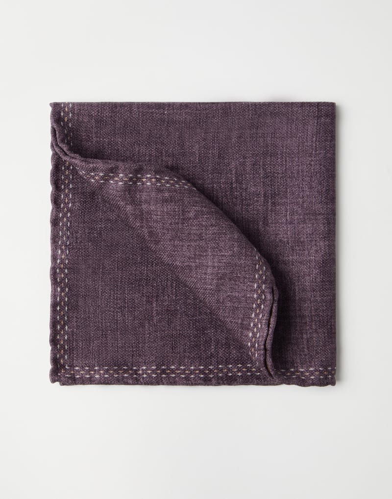 BRUNELLO CUCINELLI MEN'S PURPLE SILK POCKET SQUARE