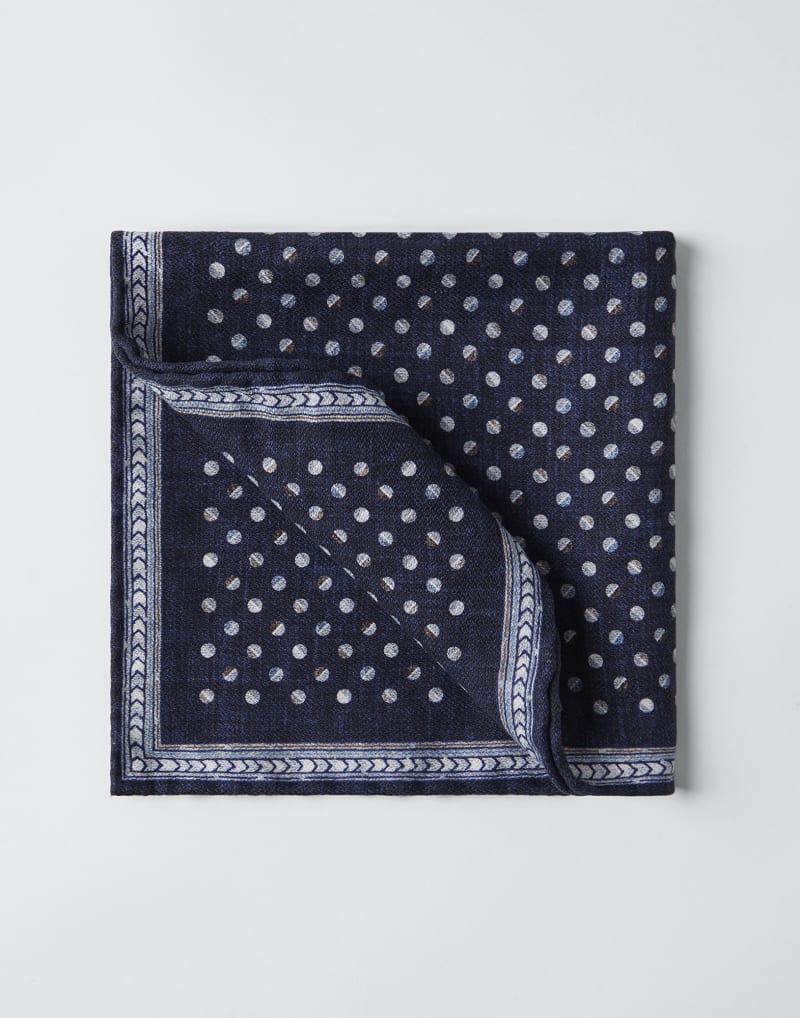 BRUNELLO CUCINELLI MEN'S NAVY SILK POCKET SQUARE
