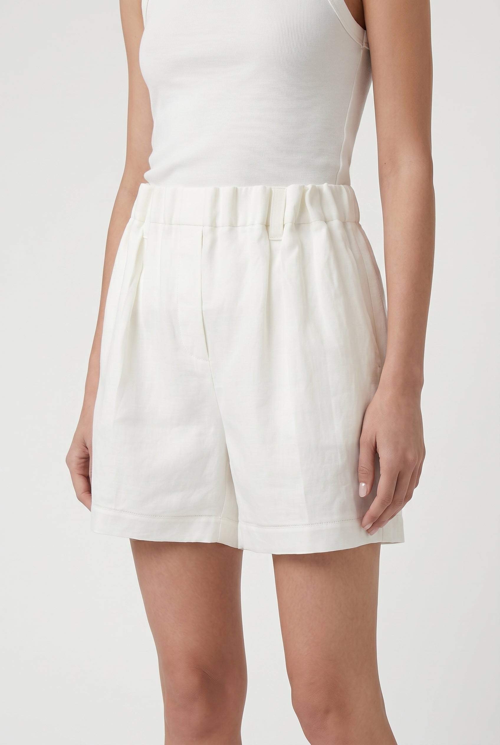 BRUNELLO CUCINELLI WOMEN'S WHITE RELAXED COTTON SHORTS