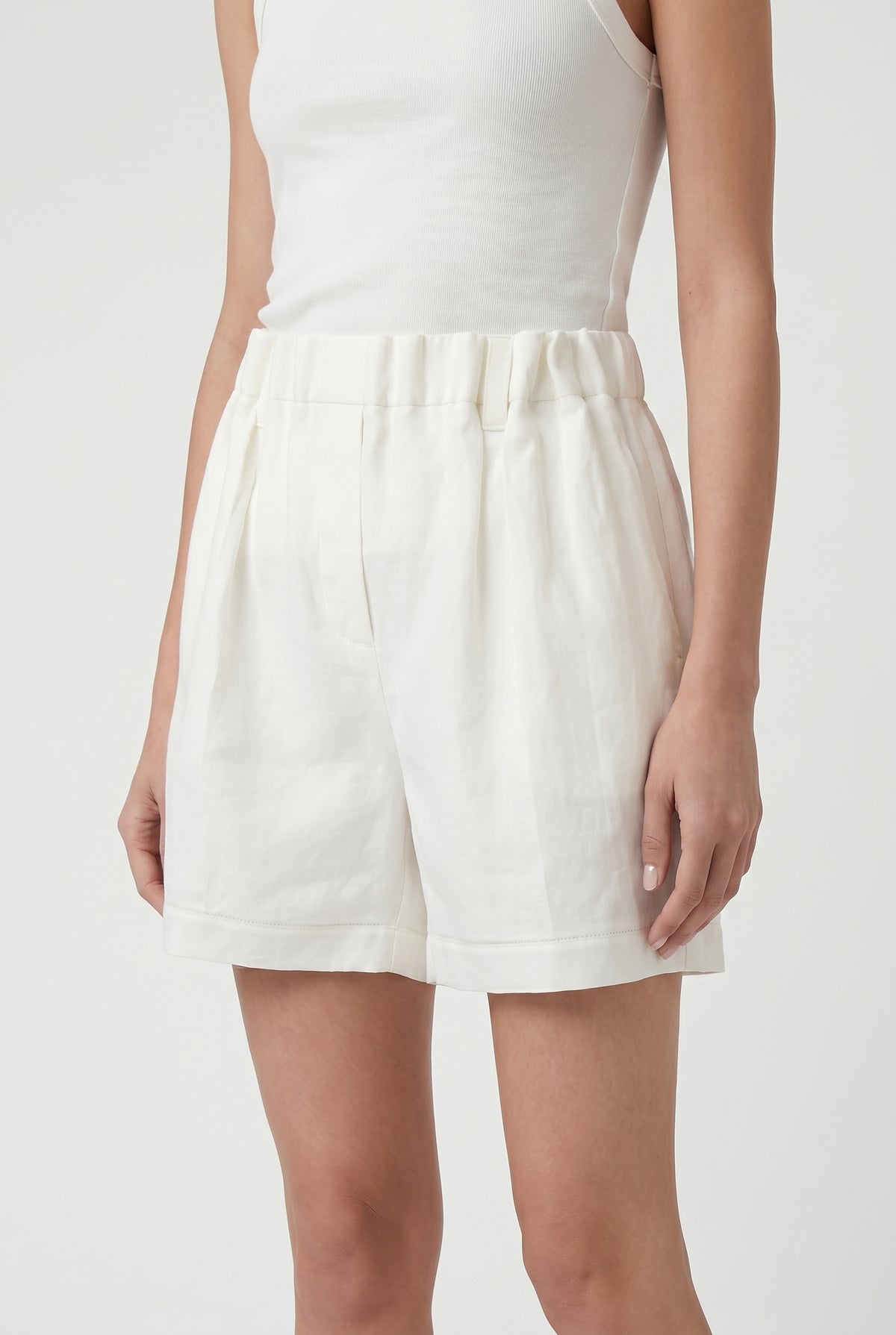 BRUNELLO CUCINELLI WOMEN'S WHITE RELAXED COTTON SHORTS