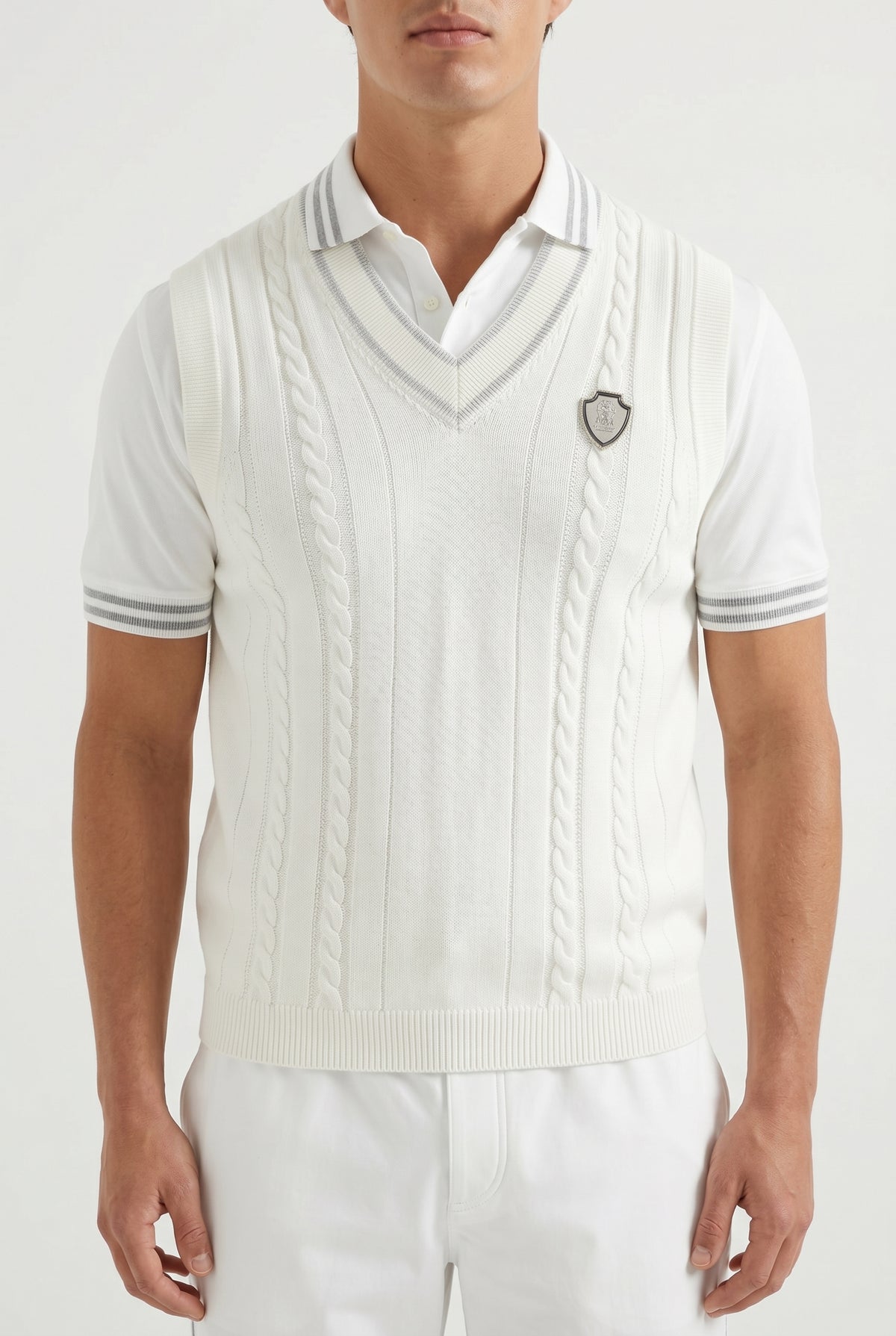 BRUNELLO CUCINELLI MEN'S WHITE CABLE KNIT VEST
