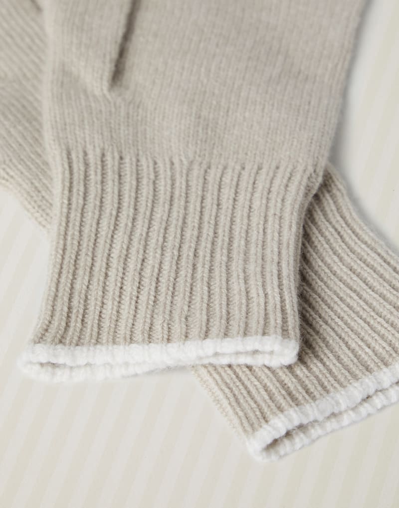 BRUNELLO CUCINELLI MEN'S LIGHT GREY WOOL GLOVES