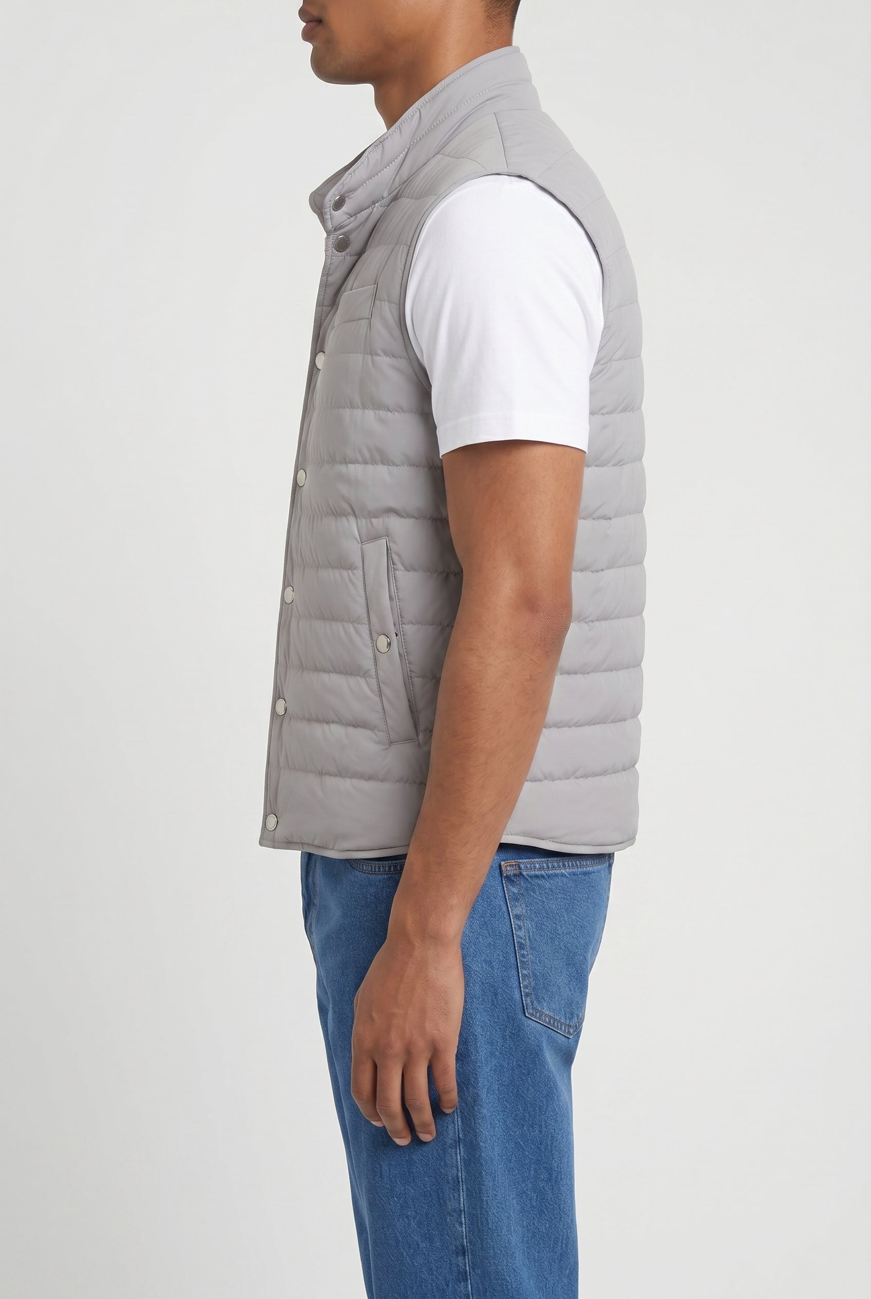 BRUNELLO CUCINELLI MEN'S LIGHT GREY QUILTED VEST