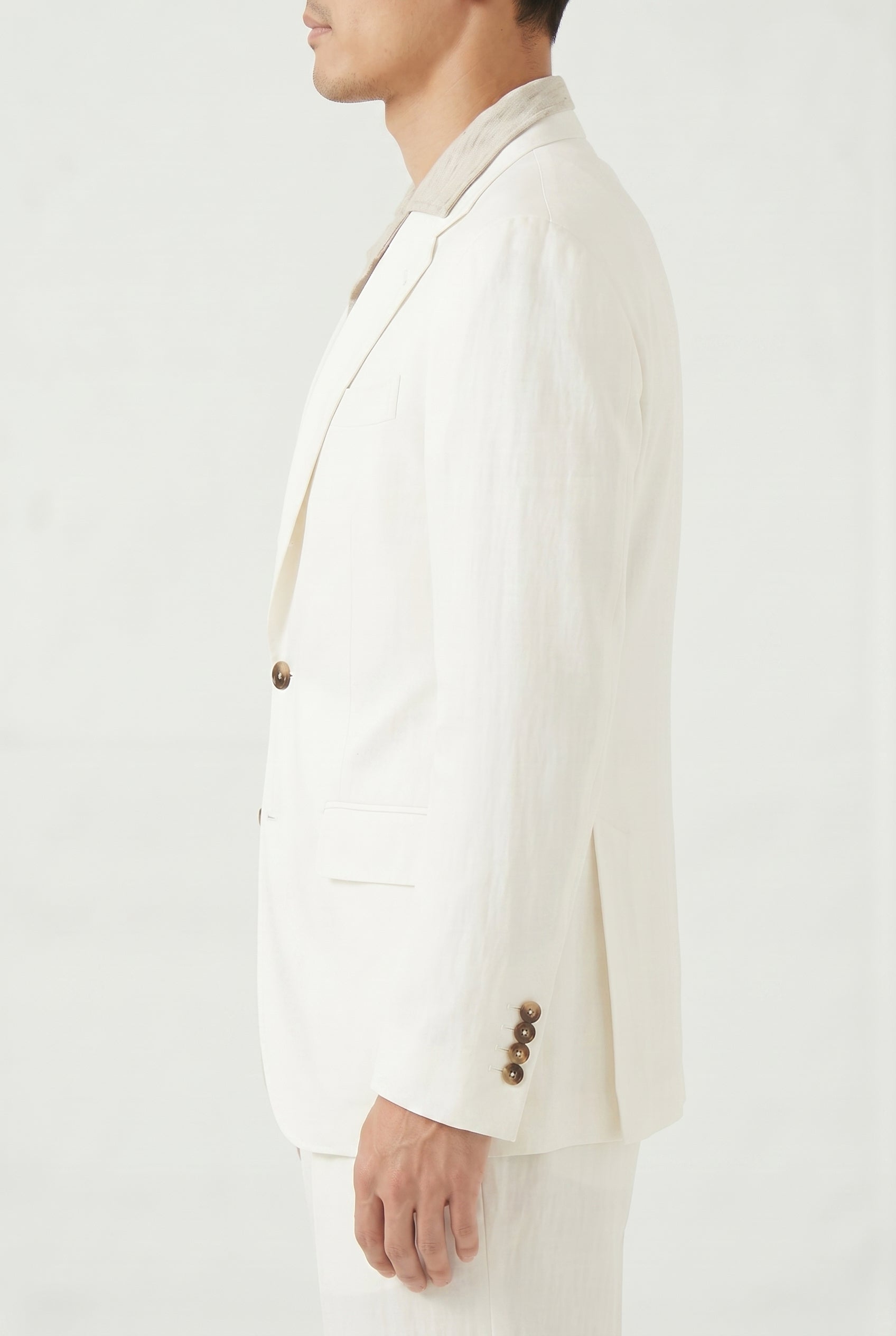 BRUNELLO CUCINELLI MEN'S OFF WHITE SILK BLAZER